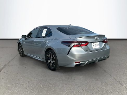 Used 2024 Toyota Camry SE FWD image 5