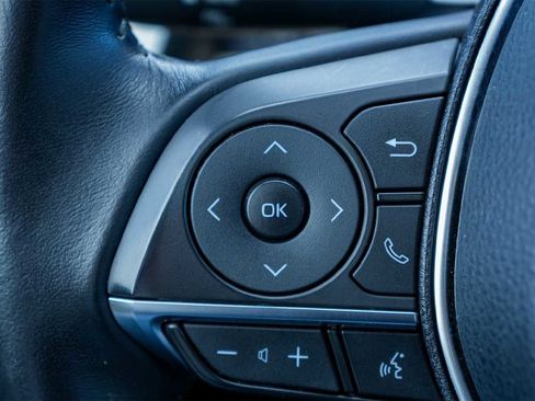 Used 2018 Toyota Camry L image 25