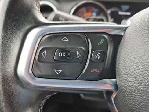 Used 2021 Jeep Wrangler Unlimited Sahara w/ LED Lighting Group AWD/4WD image 24