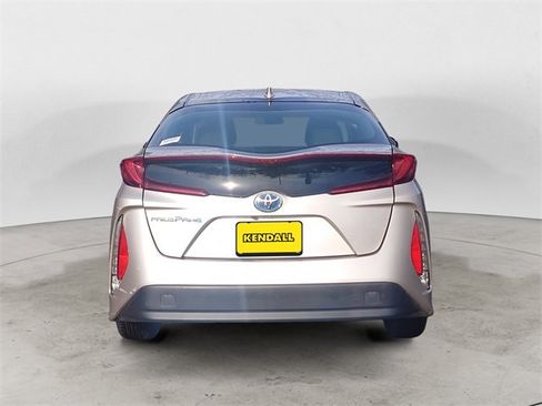 Used 2017 Toyota Prius Prime image 4
