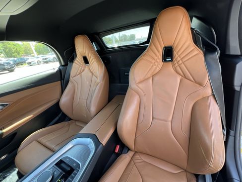 Used 2021 BMW Z4 M40i RWD image 4