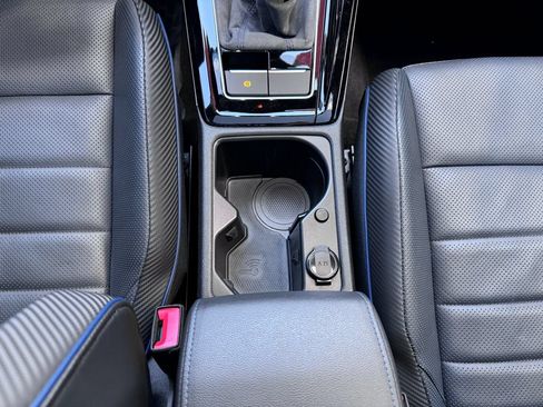 Used 2023 Volkswagen Golf R AWD/4WD image 33