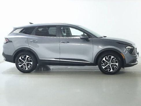 Used 2023 Kia Sportage EX FWD image 11