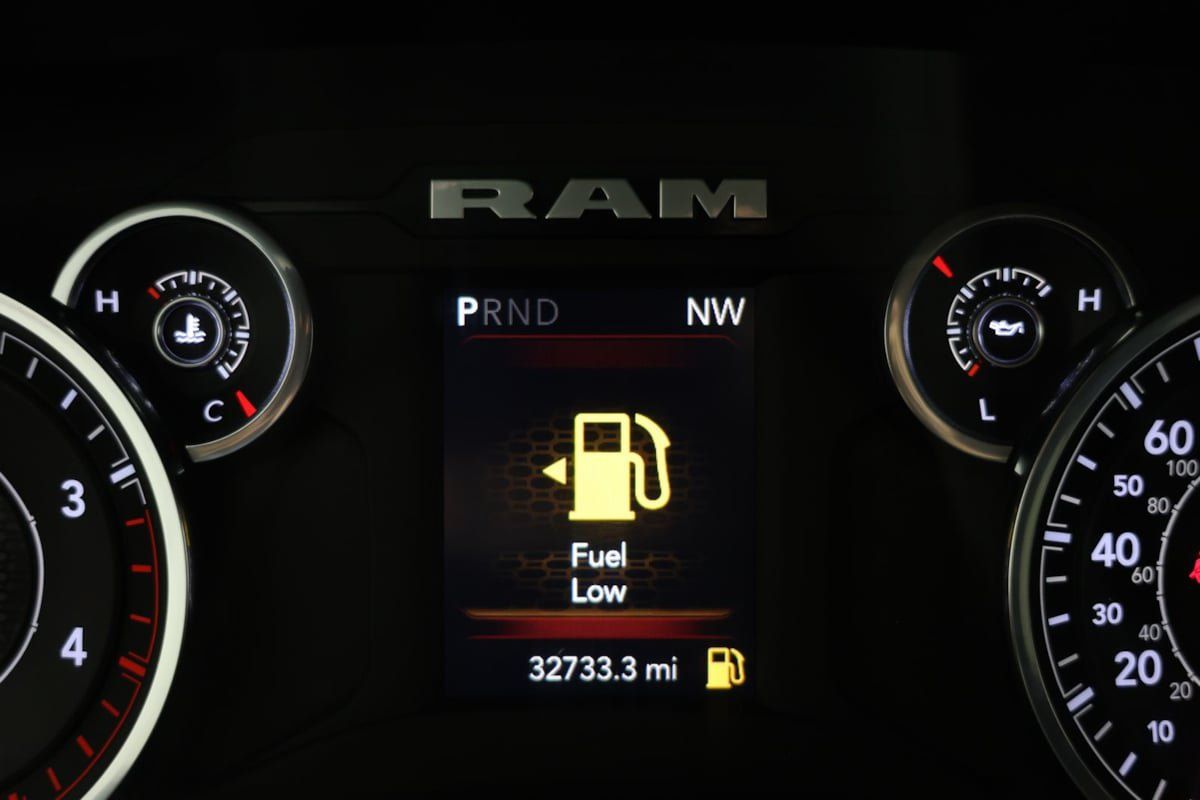 Used 2024 RAM 3500 SLT w/ Quick Order Package 2YG SLT AWD/4WD image 10