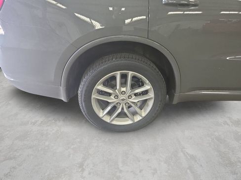 Used 2025 Dodge Durango GT AWD/4WD image 42