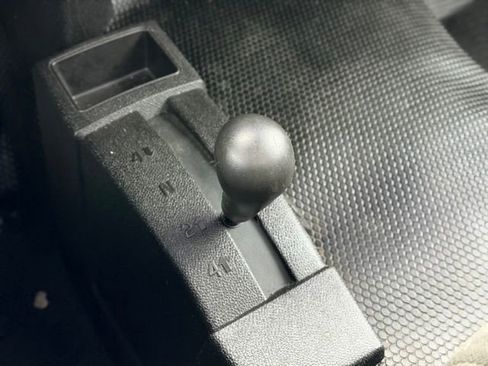 Used 2009 Chevrolet Silverado 1500 W/T image 12