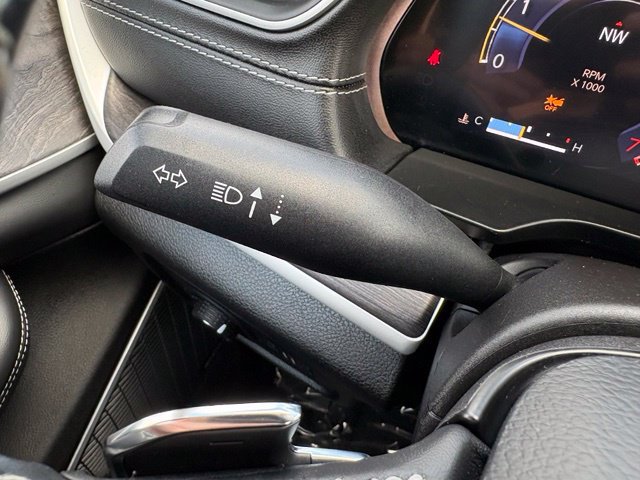 Used 2022 Jeep Grand Cherokee L Limited AWD/4WD image 37