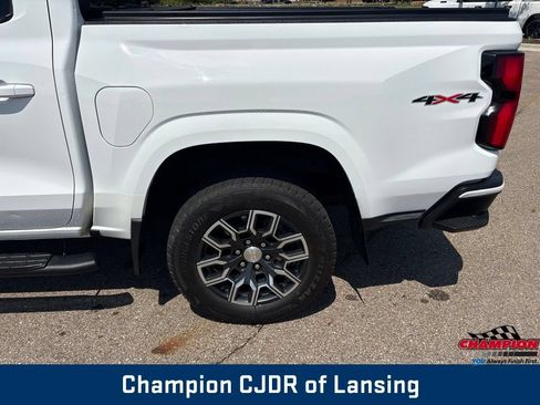 Used 2023 Chevrolet Colorado LT w/ LT Convenience Package III AWD/4WD image 32