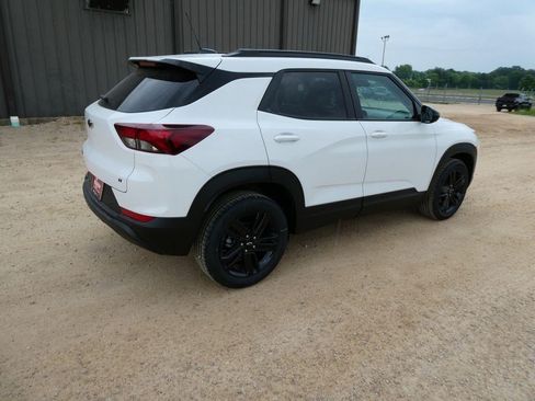 New 2026 Chevrolet TrailBlazer LT w/ Convenience Package AWD/4WD image 4