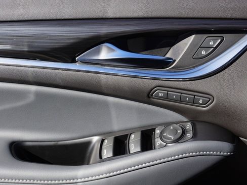 Used 2022 Buick Enclave Premium w/ Experience Buick Package image 24