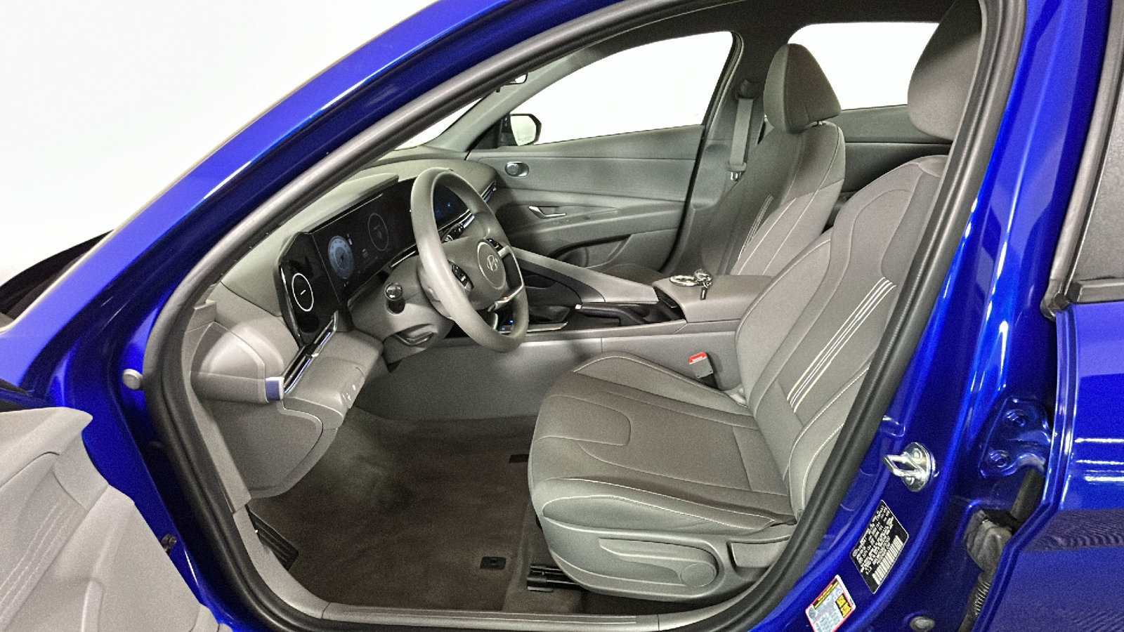 Used 2024 Hyundai Elantra SEL FWD image 14