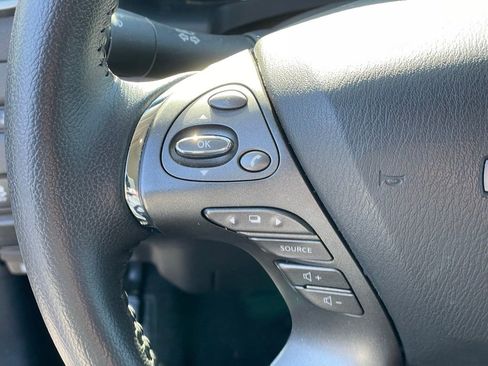 Certified 2024 Nissan Murano SV image 16