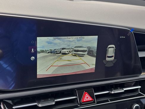 New 2026 Kia Niro Wind FWD image 24