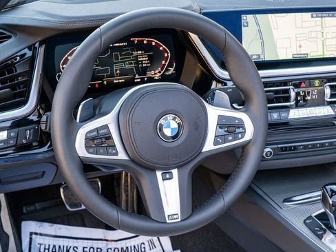 Used 2022 BMW Z4 M40i w/ Premium Package image 25