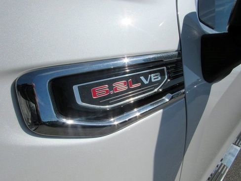 Certified 2022 GMC Sierra 1500 Denali image 11