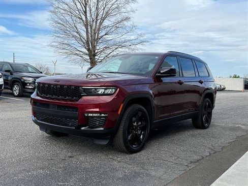 Certified 2025 Jeep Grand Cherokee L Limited w/ Luxury Tech Group II image 7