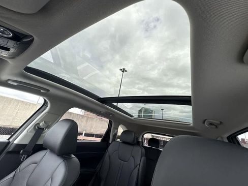 New 2025 Kia Sorento X-Line EX image 41