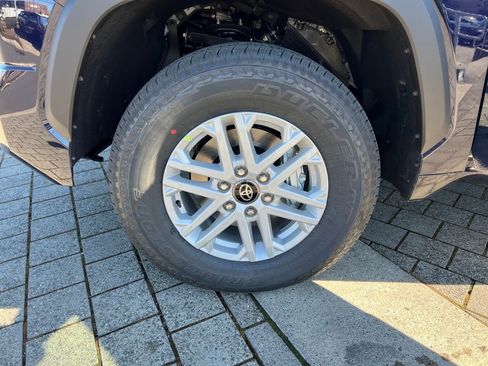 New 2026 Toyota Tundra SR5 AWD/4WD image 17