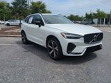 Used 2022 Volvo XC60 B6 R-Design w/ Advanced Package image 3