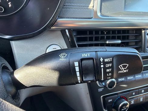 Used 2017 Kia Optima EX FWD image 13