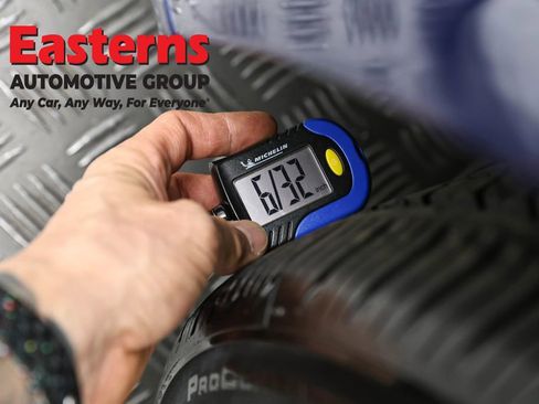 Used 2018 Tesla Model 3 Performance image 23