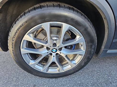 Used 2020 BMW X5 xDrive40i w/ Premium Package image 36