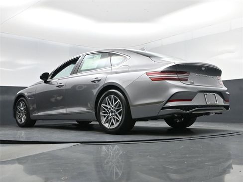 New 2026 Genesis G80 2.5T image 12