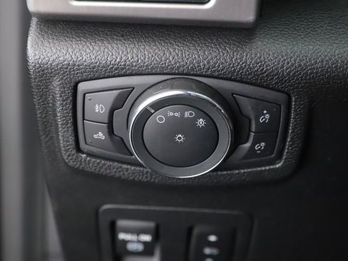 Used 2019 Ford F150 Platinum image 22