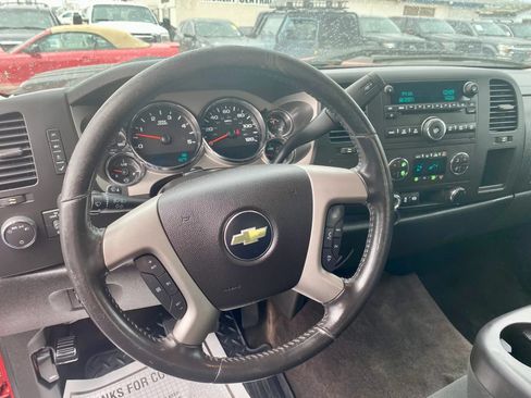 Used 2014 Chevrolet Silverado 2500 LT w/ Custom Sport Truck Package AWD/4WD image 11