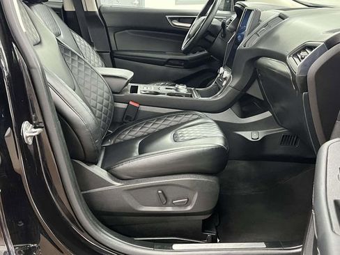 Used 2024 Ford Edge Titanium image 25