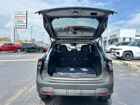 New 2026 Nissan Kicks SV FWD image 6