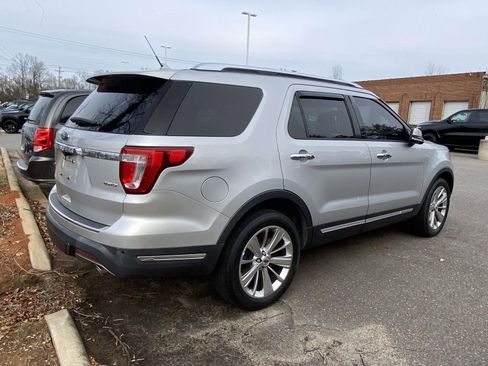 Used 2019 Ford Explorer Limited w/ Class III Trailer Tow Package image 6
