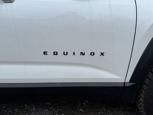 New 2025 Chevrolet Equinox ACTIV w/ Safety and Technology Package image 34