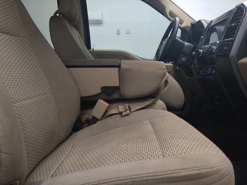 Used 2015 Ford F150 XLT w/ Equipment Group 302A Luxury RWD image 21