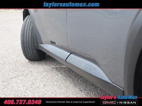 Used 2024 Nissan Pathfinder S image 34
