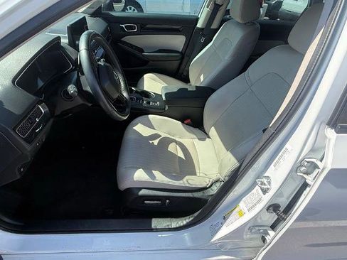 Used 2023 Honda Civic Touring image 7