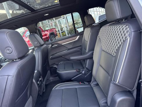 New 2025 GMC Acadia Denali w/ Super Cruise Package image 31