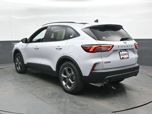Used 2026 Ford Escape ST-Line AWD/4WD image 11
