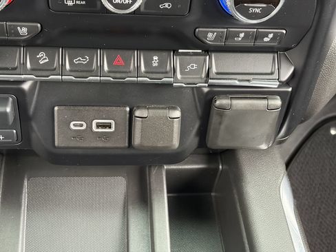 Certified 2021 GMC Sierra 1500 AT4 w/ AT4 Preferred Package AWD/4WD image 31