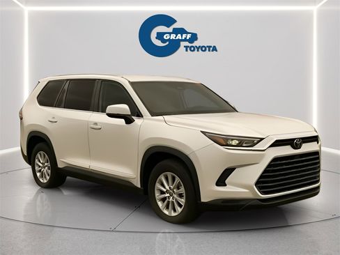 Used 2025 Toyota Grand Highlander AWD image 7