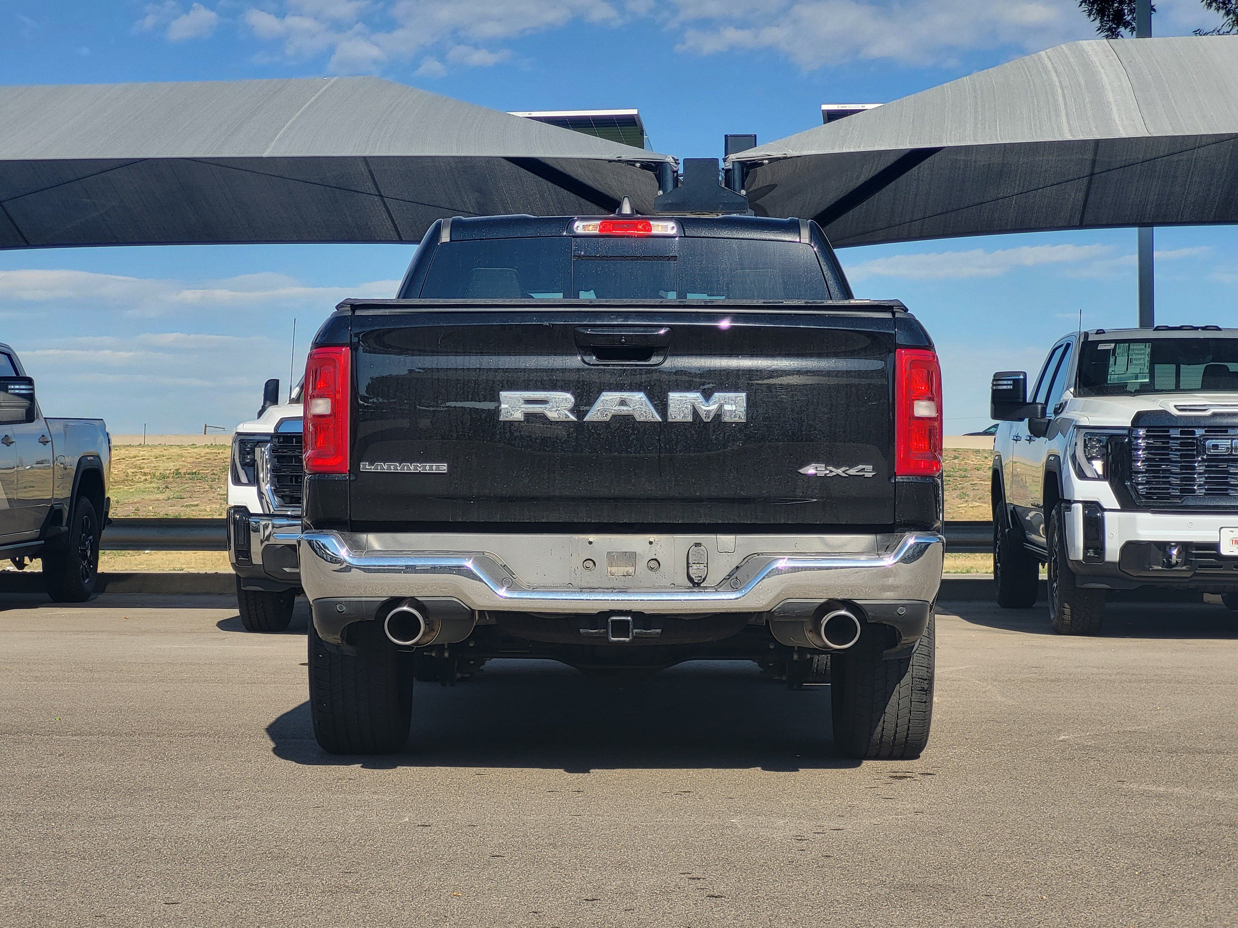 Used 2025 RAM 1500 Laramie AWD/4WD image 6
