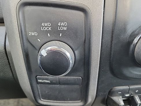 Used 2017 RAM 2500 Tradesman w/ Chrome Appearance Group image 15