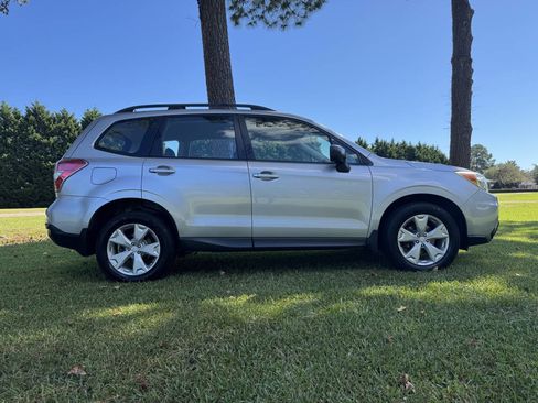 Used 2015 Subaru Forester 2.5i w/ Alloy Wheel Package image 5