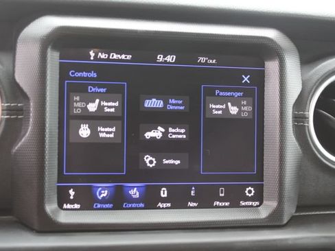 Used 2023 Jeep Wrangler Unlimited Sahara w/ Cold Weather Group AWD/4WD image 24