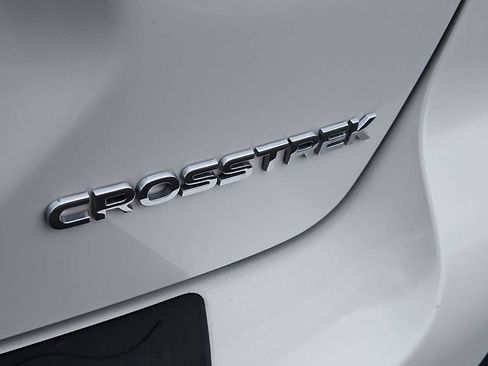Used 2024 Subaru Crosstrek 2.0i Premium image 13