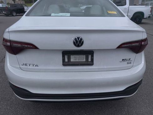 Used 2022 Volkswagen Jetta SE FWD image 15