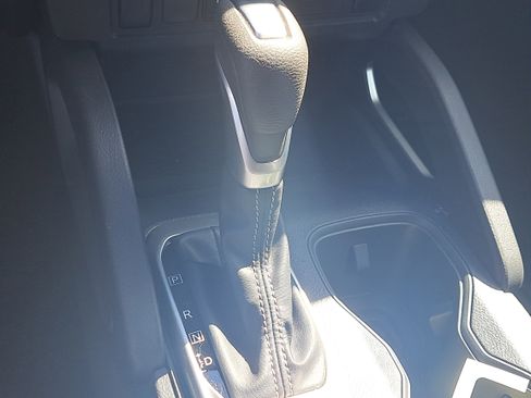 Certified 2025 Nissan Frontier SV image 24