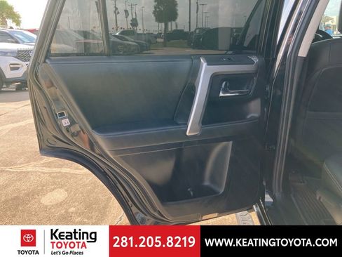 Used 2021 Toyota 4Runner SR5 Premium image 19