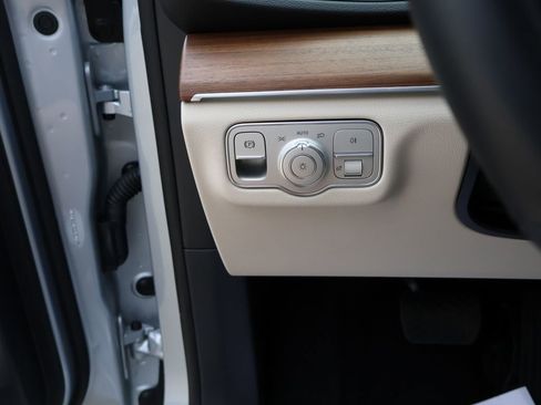 Certified 2026 Mercedes-Benz GLE 350 4MATIC image 37