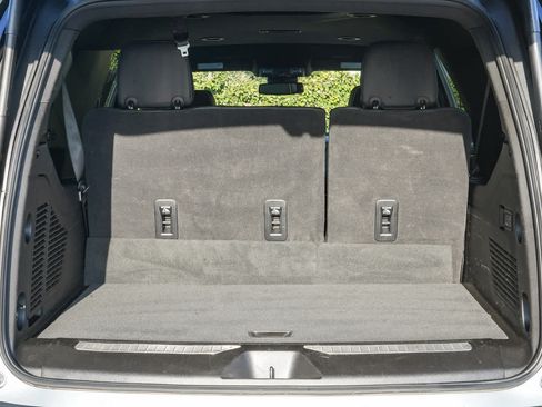 Used 2025 Chevrolet Suburban Premier AWD/4WD image 22